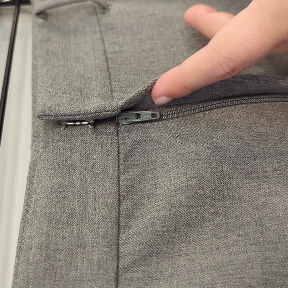 Lauren Ralph Lauren Wool Trousers Gray size 12 - Picture 3 of 10